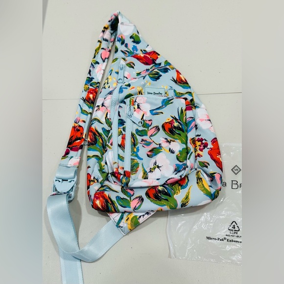 Vera‎ Bradley ReActive Sling Backpack in Sea Air Floral NWT - Picture 1 of 8